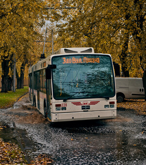 В Запорожье изменили движение трамваев, троллейбусов и автобусов: как работает коммунальный транспорт при отключении света